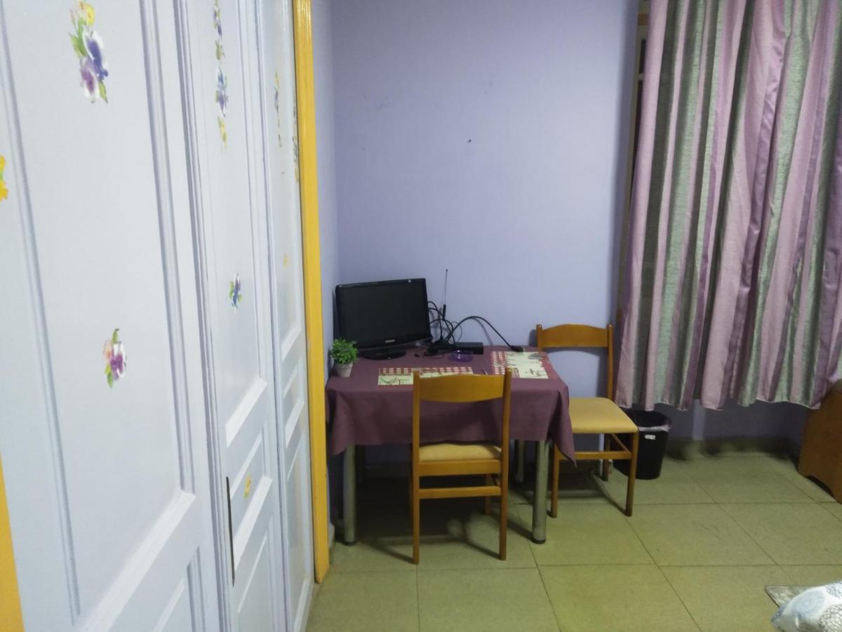 Pinguino Hostel Athens Ngoại thất bức ảnh